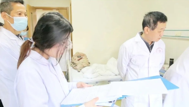 【会诊进行时】专家联手 共克癫痫，直击北京陈葵主任领衔会诊现场..