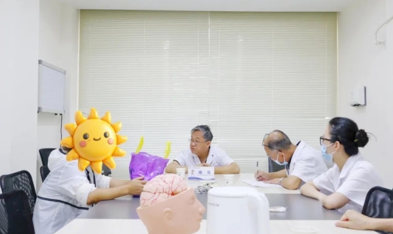 【会诊进行时】专家联手 共克癫痫，直击北京陈葵主任领衔会诊现场..