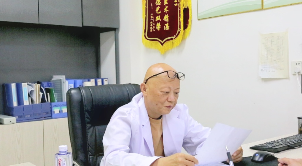 12.25 重磅！协和邓学军教授亲临武汉中际亲诊，这类突发症状患者别错过！