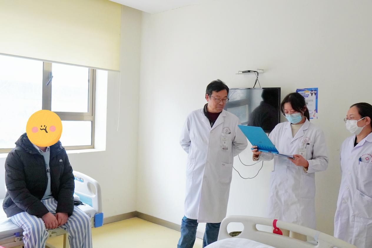 会诊圆满结束！深度查房 + 精准施治，孙朝晖主任为患者带来康复新希望！