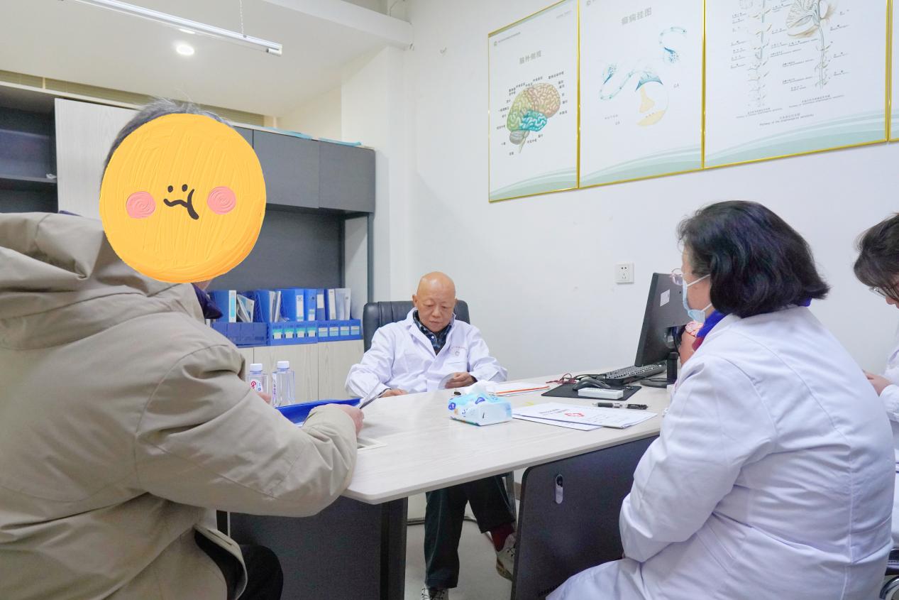 武汉中际医院3月18日特邀邓学军教授会诊落幕，助力患者开启康复新程