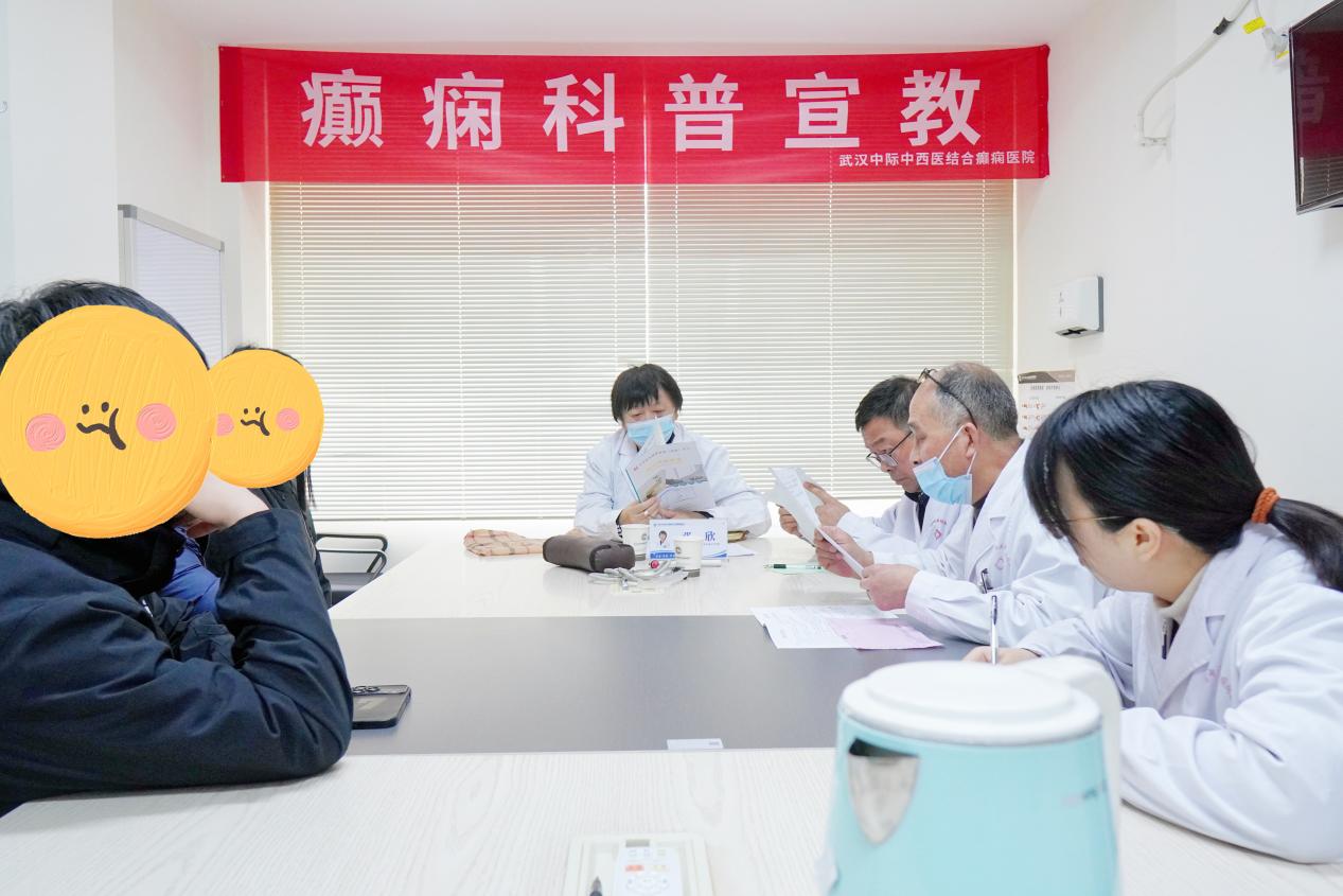 3.27-29会诊进行中｜北京天坛邓欣主任坐镇武汉中际，多对一脑病联合会诊！