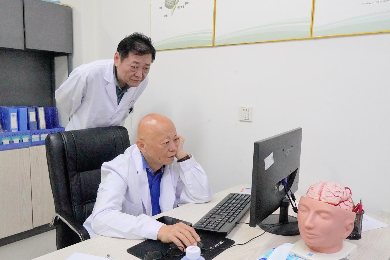 不用跑北京！5月13日，协和邓学军教授在武汉中际亲诊！精准调控，护脑祛痫